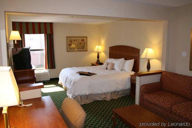 Hampton Inn Youngstown/Boardman Poland Habitación foto